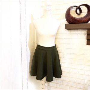 🆕 Vintage Havana A-Line Mini Skirt, size M